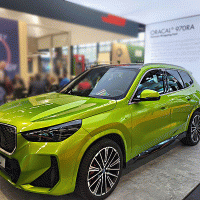 Oracal 970RA - Citrus Fury Oracal 970RA - Citrus Fury